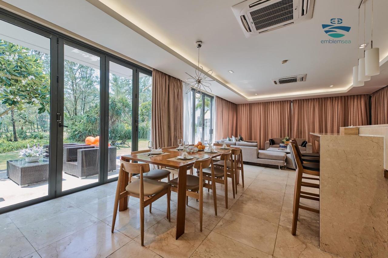 Emblem Sea 4 Bedroom Villas ดานัง ภายนอก รูปภาพ