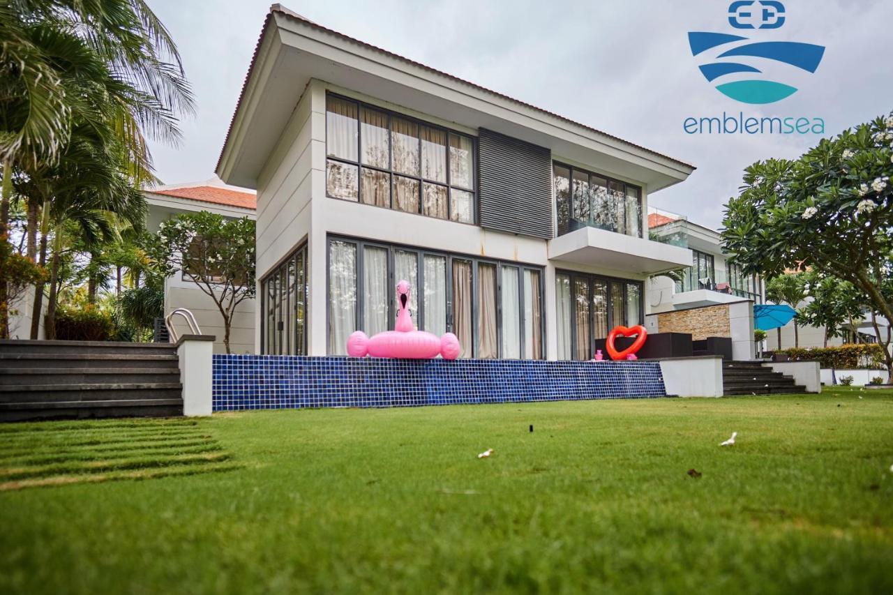 Emblem Sea 4 Bedroom Villas ดานัง ภายนอก รูปภาพ