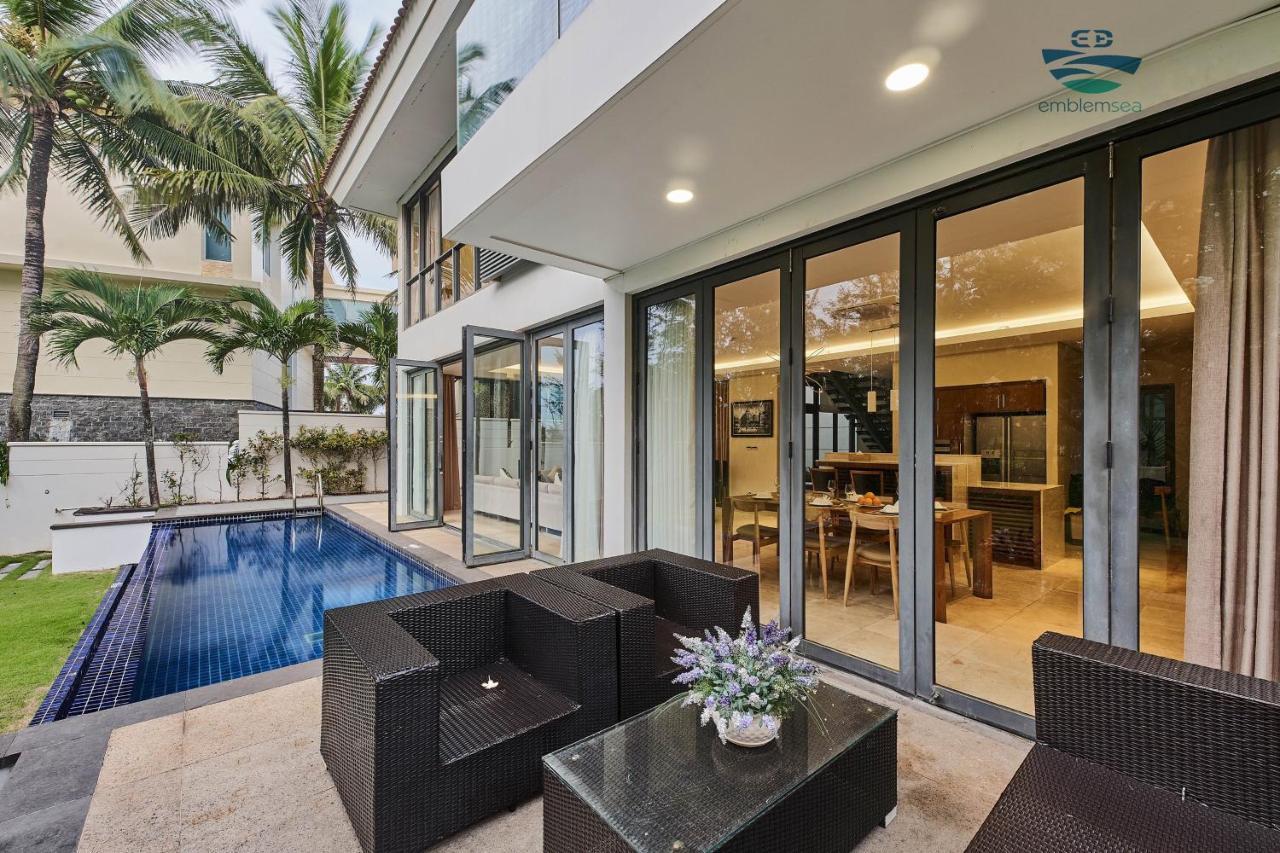 Emblem Sea 4 Bedroom Villas ดานัง ภายนอก รูปภาพ