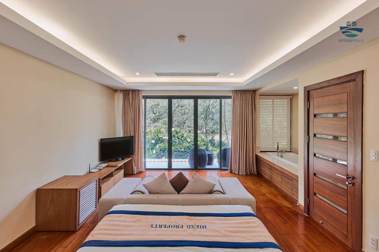 Emblem Sea 4 Bedroom Villas ดานัง ภายนอก รูปภาพ