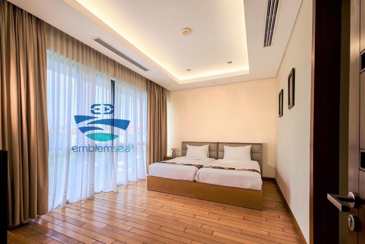Emblem Sea 4 Bedroom Villas ดานัง ภายนอก รูปภาพ